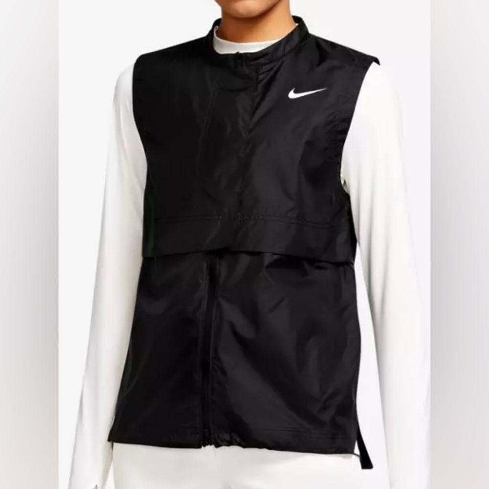 NIKE Hockey Canada REPEL women’s medium golf vest - New with tags!